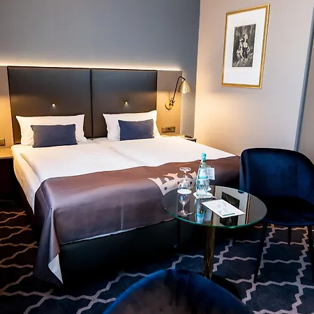 Kaiserhof Hotel 4*