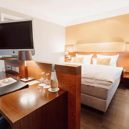 Kaiserhof Hotel 4*