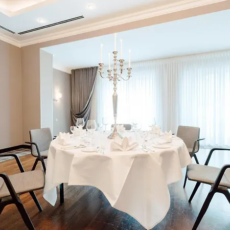 Kaiserhof Hotel 4*