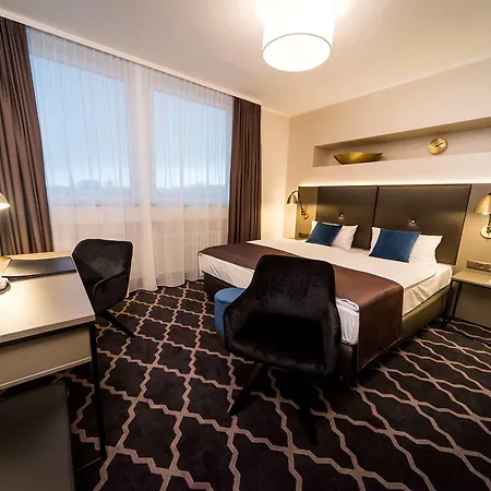 فندق Kaiserhof 4*